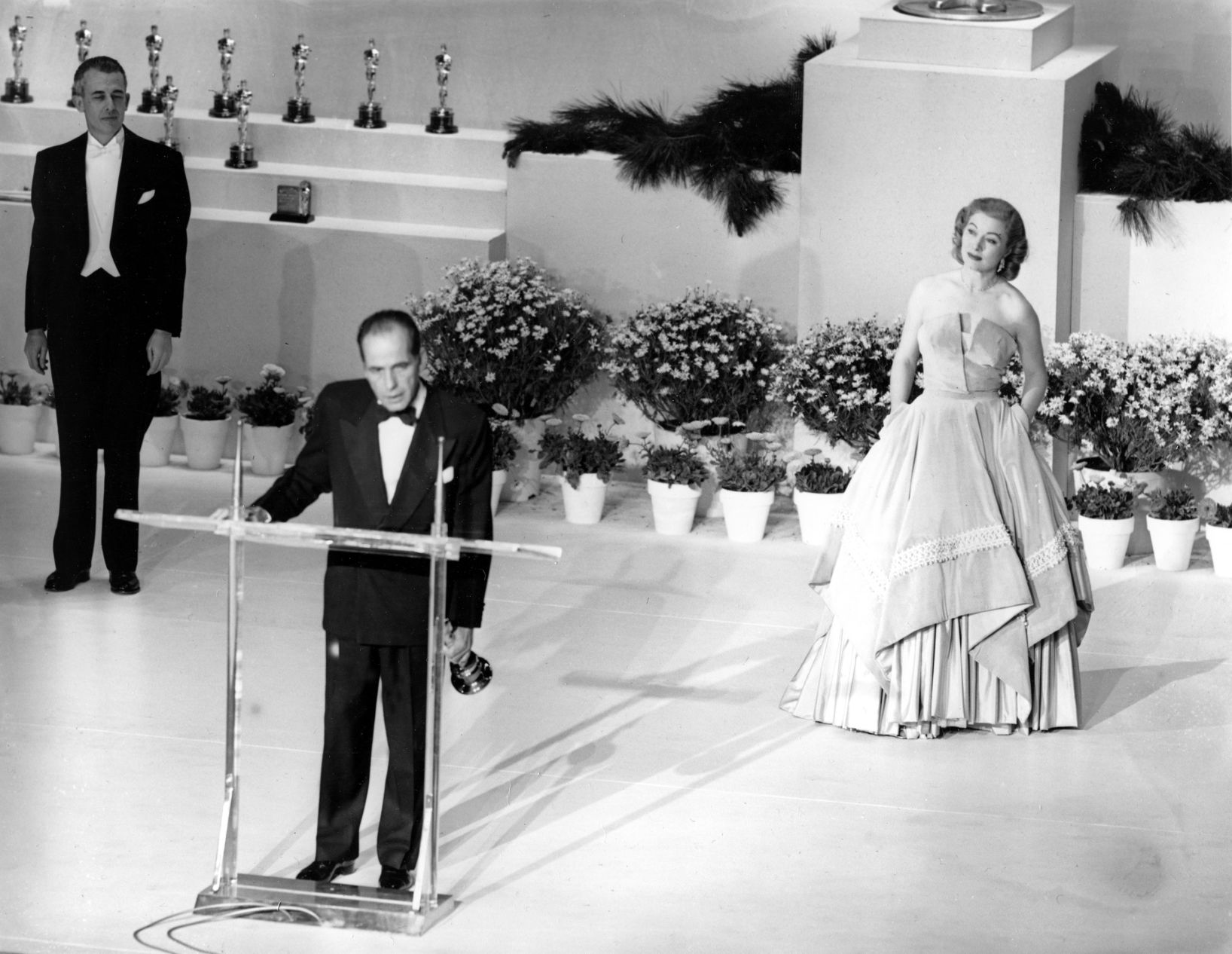 1952: Humphrey Bogart, Greer Garson